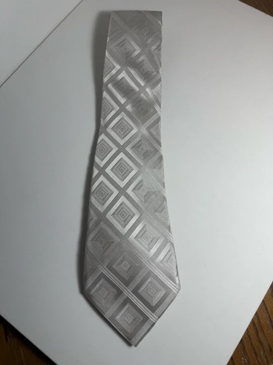 Geoffrey Beene Grey Repp 100% Silk Men's Tie Made in USA EUC