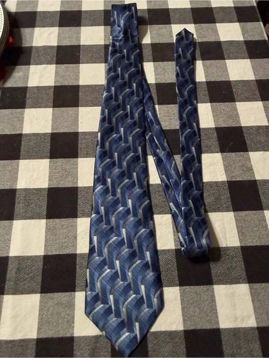 Stafford Blue Geometric Silk Tie