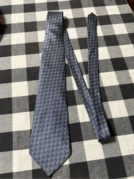 Perry Ellis Navy Blue Geometric Silk Tie with Gold Accents
