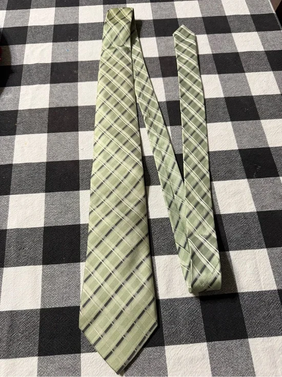 Perry Ellis Light Green Plaid Silk Tie