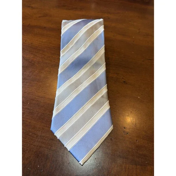 DONALD TRUMP Signature Collection Silk Necktie STRIPED Blue And Silver.