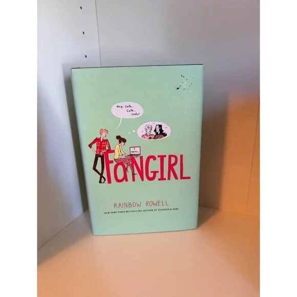 Fangirl by‎ Rainbow Rowell Hardcover Novel Young Adult Fiction 9781250030954