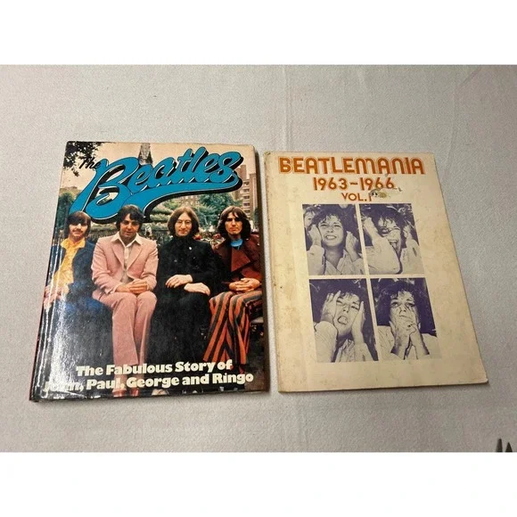 The Beatles The Story of the Beatles Beatlemania 1963‎ 1966 Songbook, Two Books