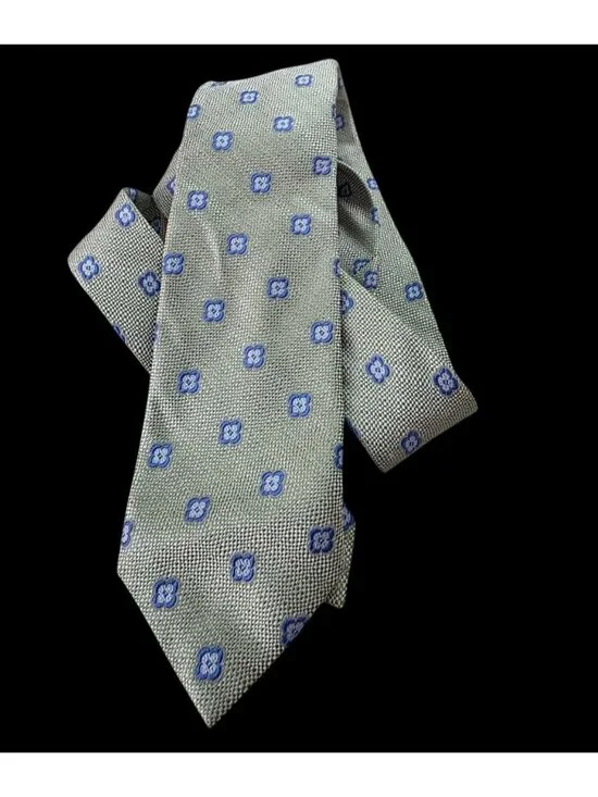 Peter Millar Handfolded Silk Tie Sage Green Blue Medallion Woven Texture 3.25x60