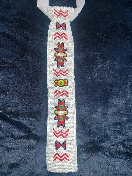 VINTAGE EARLY NATIVE HAND BEADED PRAIRIE UNISEX TIE festival!