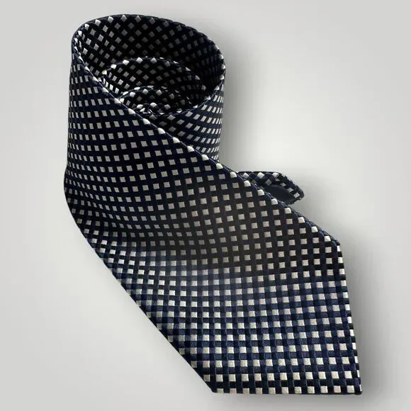 CHARVET Tie Silk Tie Geometric 100% Silk Necktie Made in France Blue/White NWOT