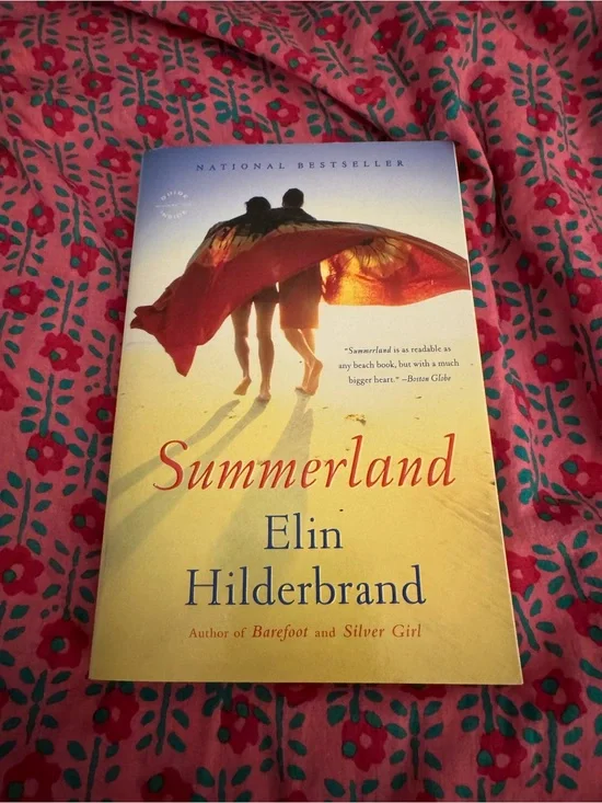 Elin Hilderbrand - Summerland - Paperback - *like new