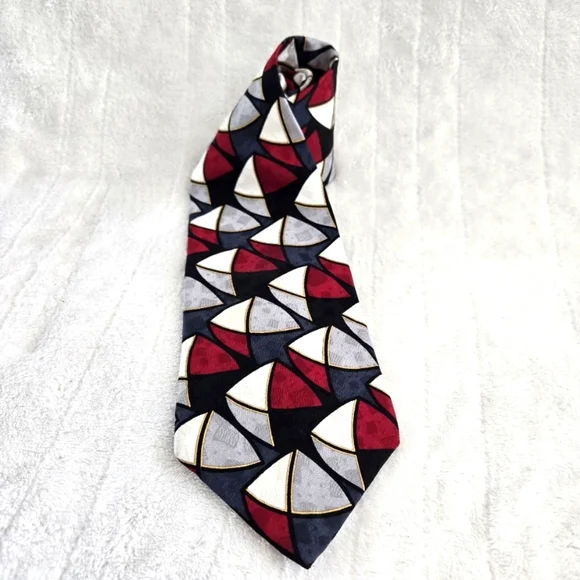 FACETS Vtg Men's Tie Navy‎ Blue Red BLACK Gold White 3.5 X 58