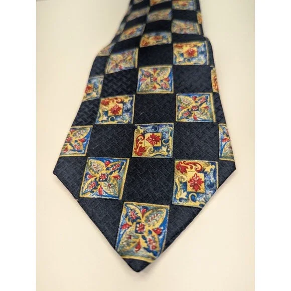 Tom James Checkered Blue‎ Silk Pointed Classic Necktie Tie