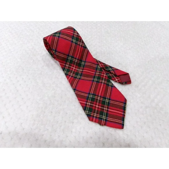 Huntington Mens 3.5x58 Necktie Red Plaid Tartan Royal Stewart Heritage Classic