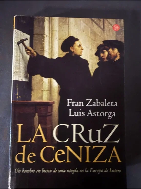 La Cruz de Ceniza by Fran Zabaleta & Luis Astorga - Black & Gold Cover