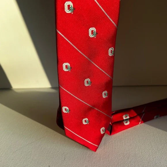 Musical Ohio State Buckeyes Mens Red Striped Necktie OSU Silk blend