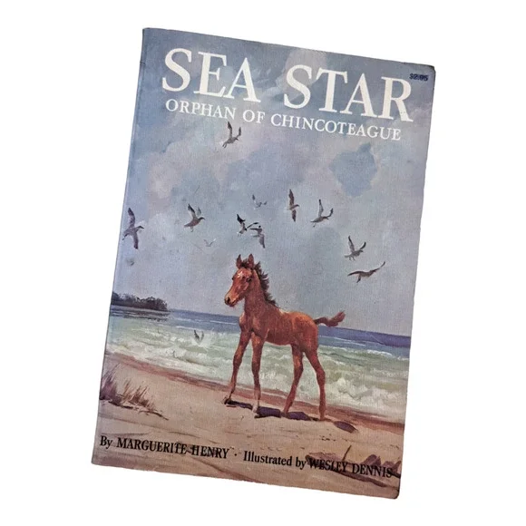 Sea Star: Orphan of Chincoteague (1979) by Marguerite Henry‎ Vintage Softcover