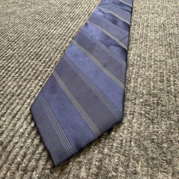 Calvin Klein Blue Striped Silk Necktie Made in USA Classic Designer Tie Standard
