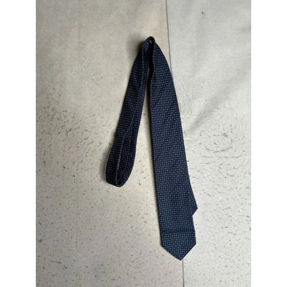 Hugo Boss Mens Silk Tie Navy Blue Geometric Micro Pattern Made in Italy 6682