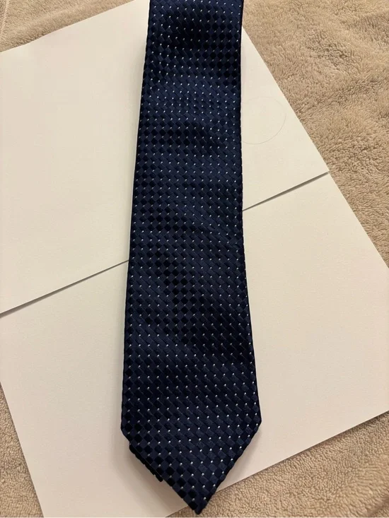 Donald J. Trump Signature Collection Navy Blue Silk Woven Tie