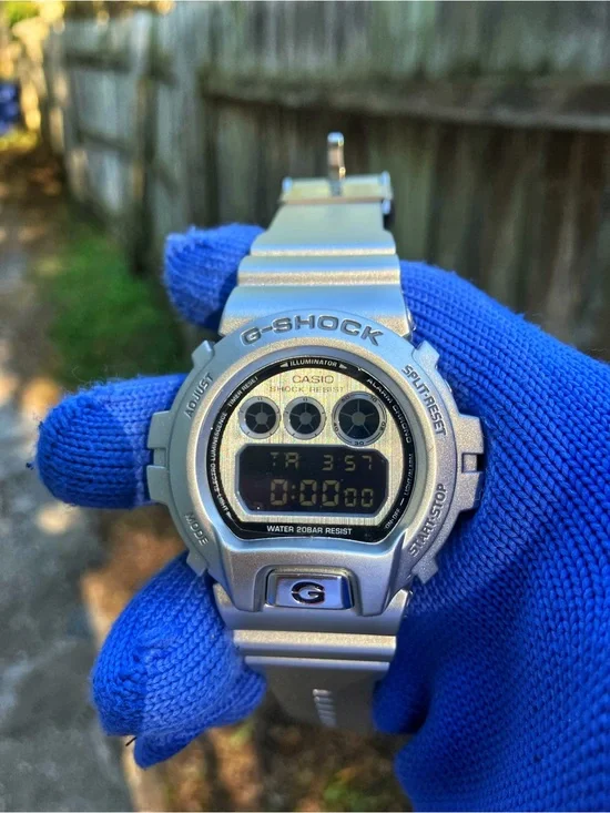 Custom G Shock Silver Metallic Style colorway