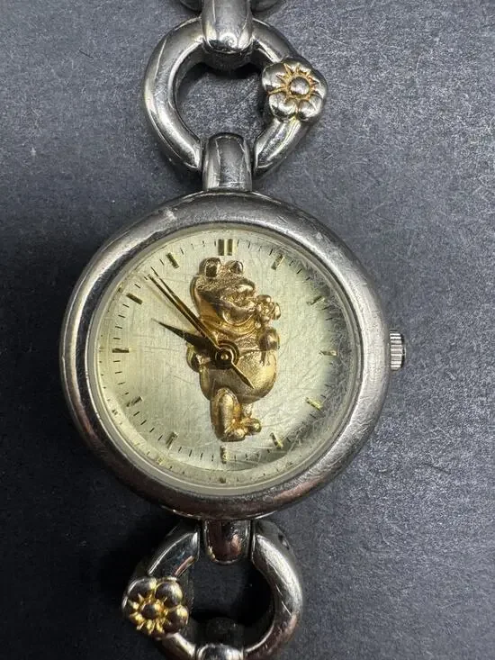 Disney Gold Tone Winnie The Pooh Watch 23mm Silver Tone SII Marketing MU0316