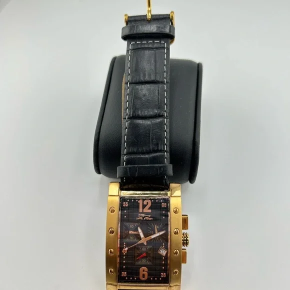 Daniel Steiger Valiant Rose Gold Men's Watch Black Leather Square #507