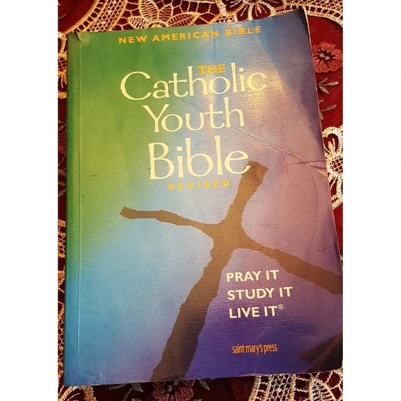 The Catholic Youth Bible Revised New‎ American Bible Saint Mary Press Paperback