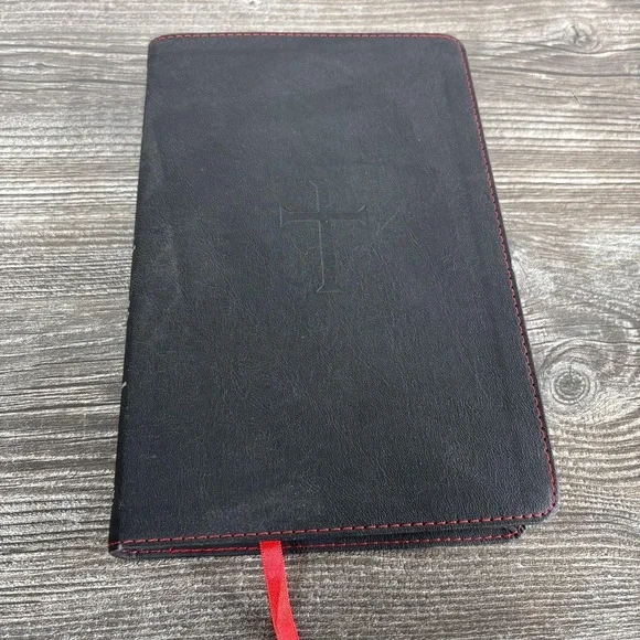 Holy Bible CSB Christian Standard Black Faux Leather UltraThin Reference Holman