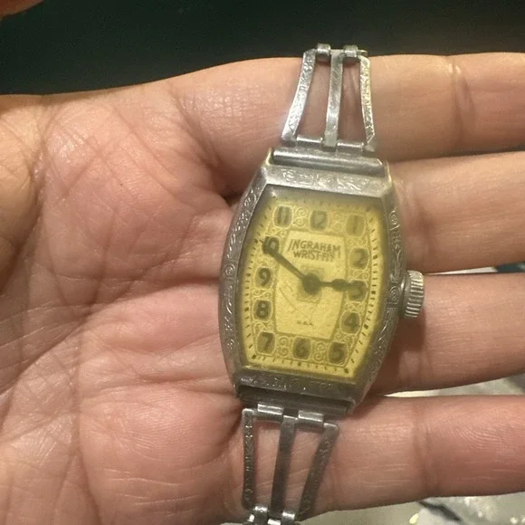 Vintage Ingraham Mens Watch Wrist-Fit Manual Wind 29mm-it Works But Need Servcng