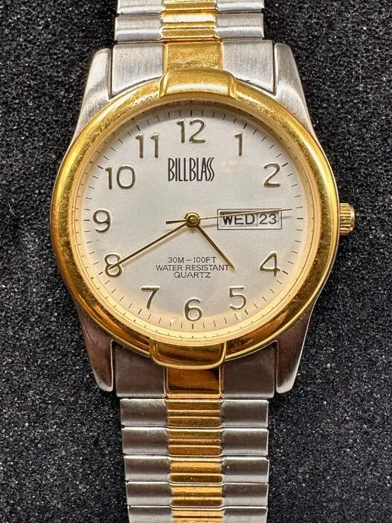 VTG. Bill Blass Watch Silver Gold Two Tone Day Date Stretch Expansion Band