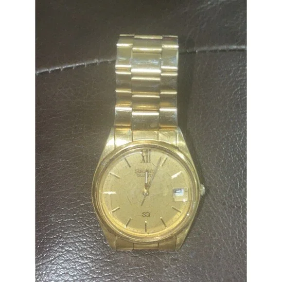 Seiko SQ Quartz 5Y22-6000 is a classic gold-tone men's dress watch 1990’s