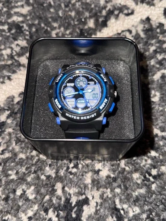 Blue and Black Men's Water-Resistant Sport Watch