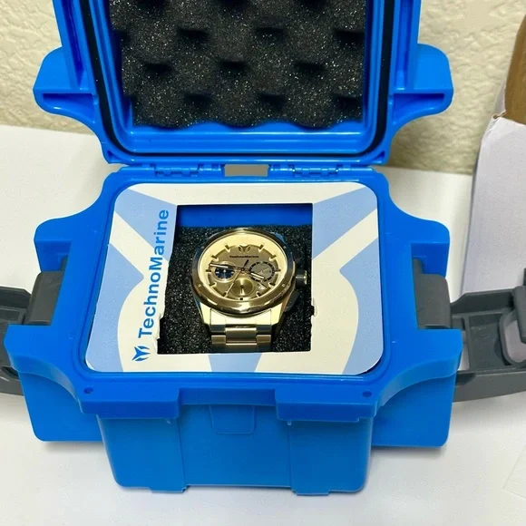 NEW IN BOX✨ TechnoMarine Ocean Nomad Men's Watch 43mm Gold Invicta