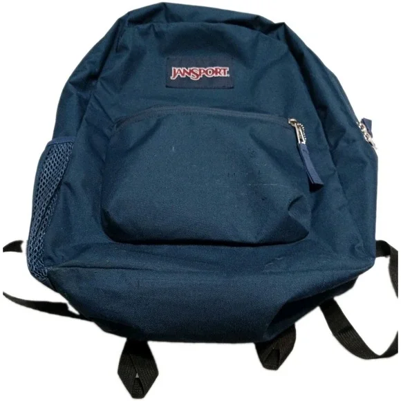 JanSport JS0A47LW Cross Town Backpack 1587 cu in 26L 17 x 12.5 x 6