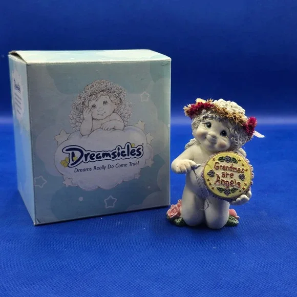 Dreamsicles Grandmas Are Angels Figurine Kristin 20114 Willitts Designs