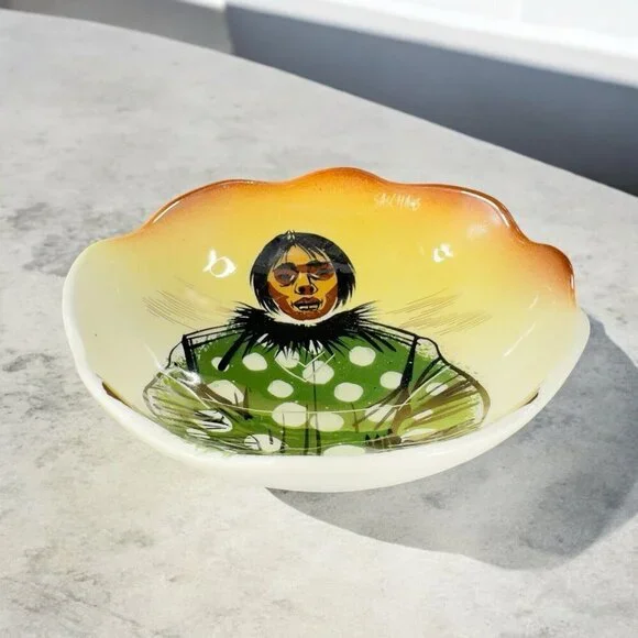 Vintage Mid Century Signed Sascha Brastoff Art Pottery Eskimo‎ Footed Dish Bowl