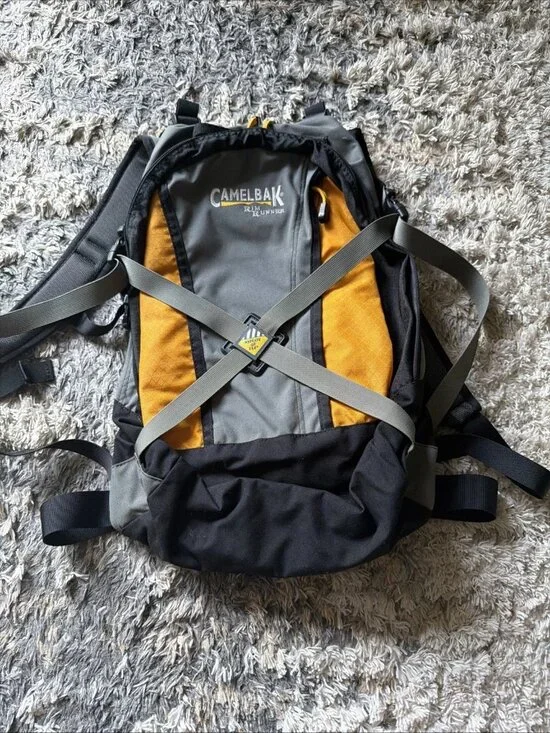 CAMELBAK Rim Runner Hiking Camping Backpacking Hydration Hydro Backpack Yellow