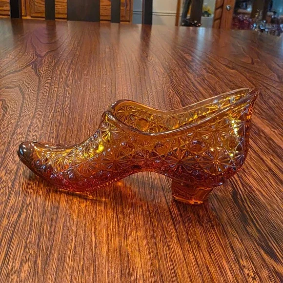 Vintage Amber Glass Slipper Figurine Daisy and Button Pattern Shoe Trinket Dish