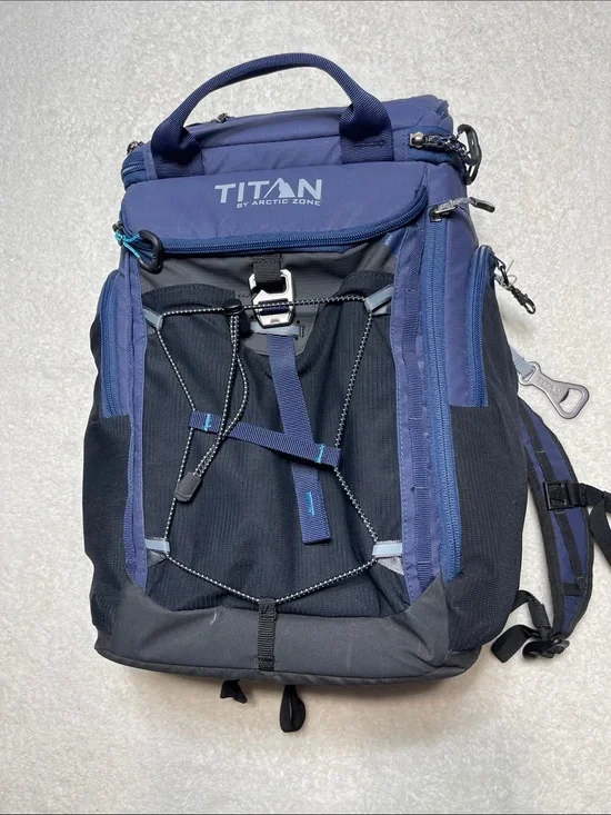 Titan by Artic Zone Navy & Black 26-Can Everyday Backpack