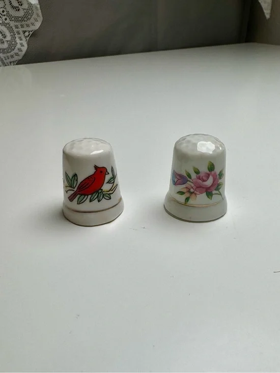 Vintage Porcelain Cardinal & Rose Decorative Thimbles. Whimsy cottagecore
