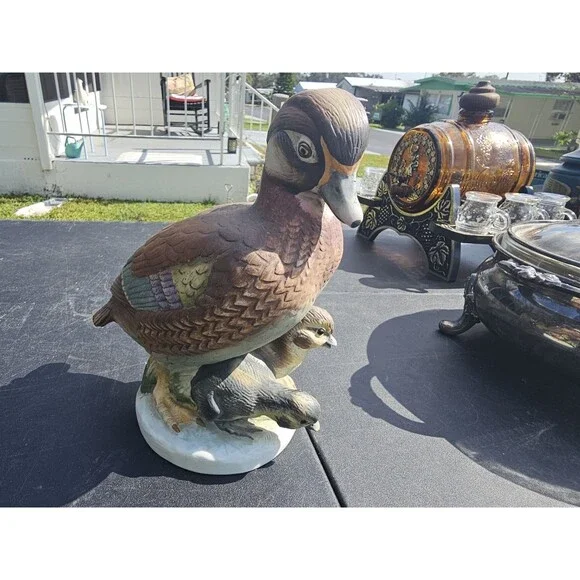 Andrea by Sadek vtg Wood Duck figurine Japan 7.5 in Female w/chicks #6996