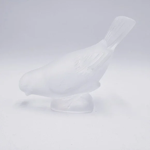 Lalique Frosted Crystal Sparrow Bird Figurine Clear Made in France OS