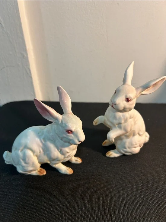 White Ceramic Rabbit Figurine - Set of 2 1950’s lefton 4.5”