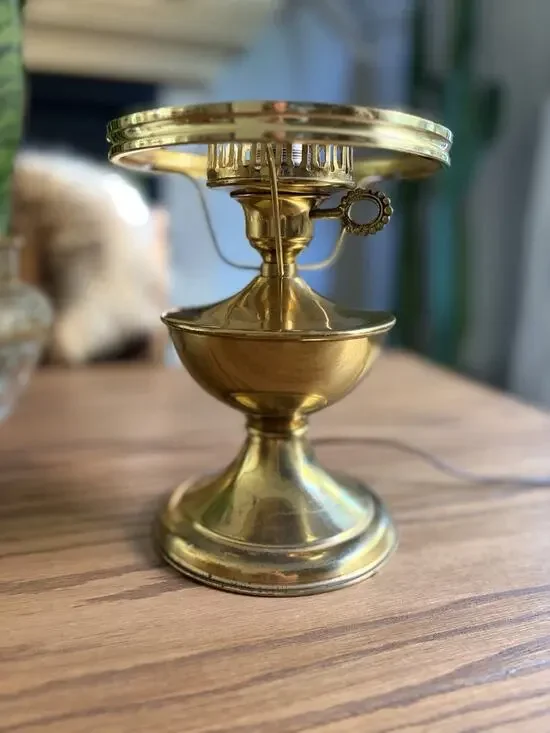 Vintage Brass Lamp Oil Lamp Style With Turn Key Switch Electric Plug In Lamp