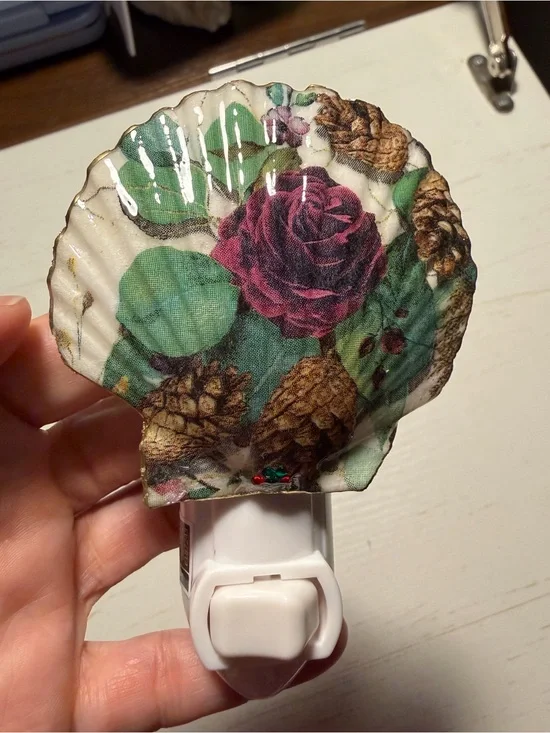 Handcrafted Floral rose and pine cone Seashell Night Light
