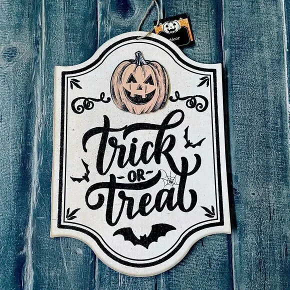 Halloween Treat or Treat Wall Decor Sign
