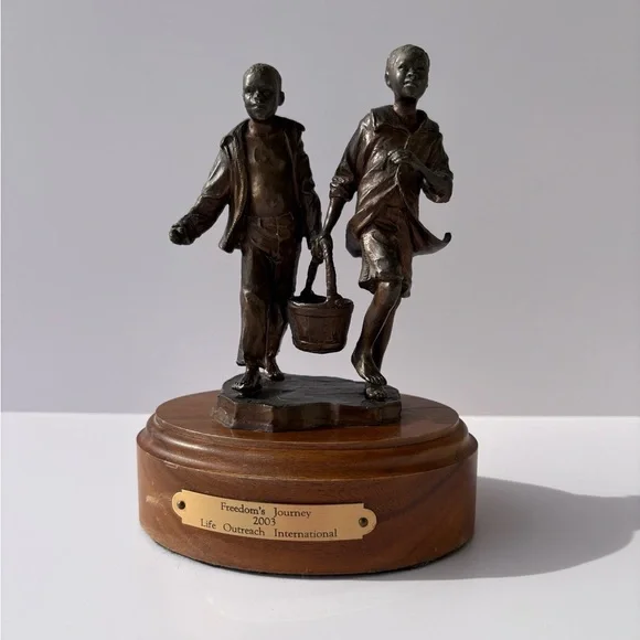 Robert Summers Bronze Sculpture Titled “Freedom’s Journey 2003”