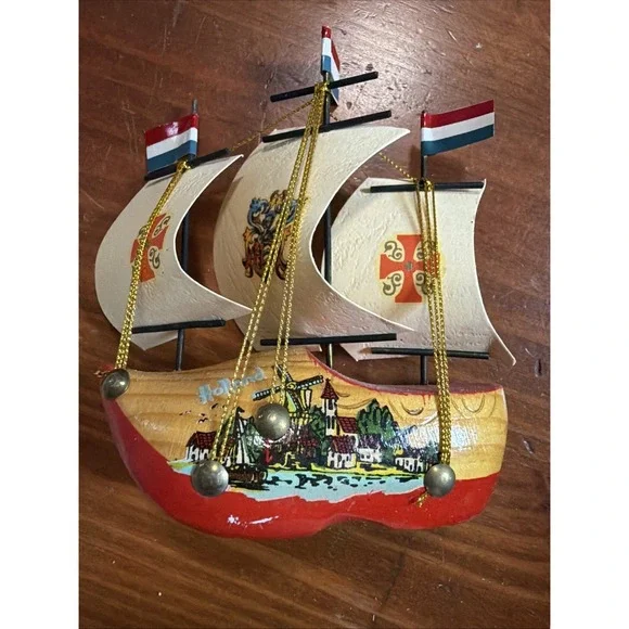 Miniature Boat Wooden Shoe Carved Clog Dutch Painted‎ Gift Home Decor Collection