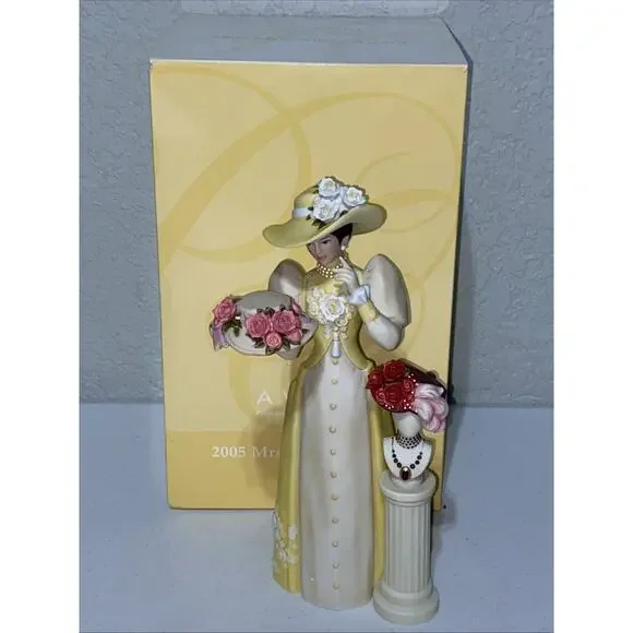 VTG 2005‎ Mrs Albee Full Size Presidents Club Award Victorian Figurine In Box