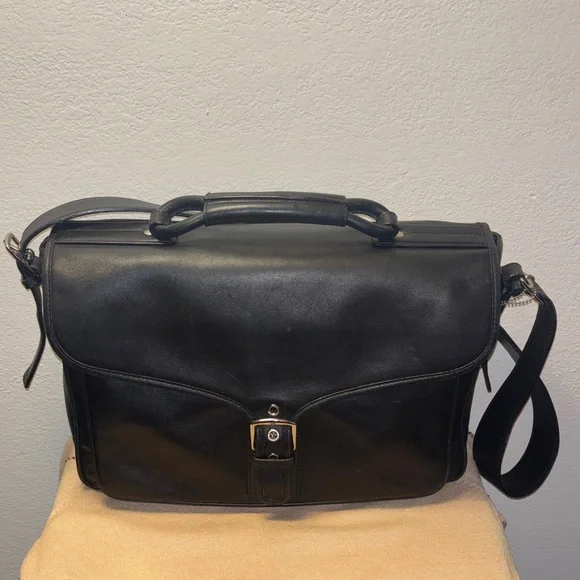 Coach Logan BLK Leather Large Business Portfolio Messenger Laptop #5238