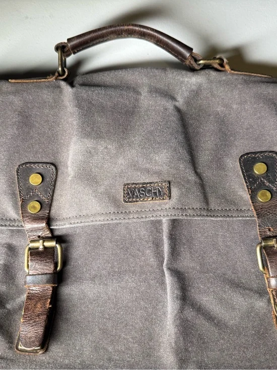 Vaschy Waxed Canvas & Leather Messenger Bag in Gray/Brown