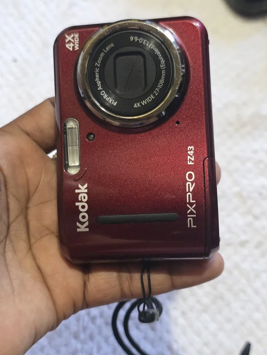 Kodak PIXPRO FZ43 Compact Digital Camera - Metallic Red