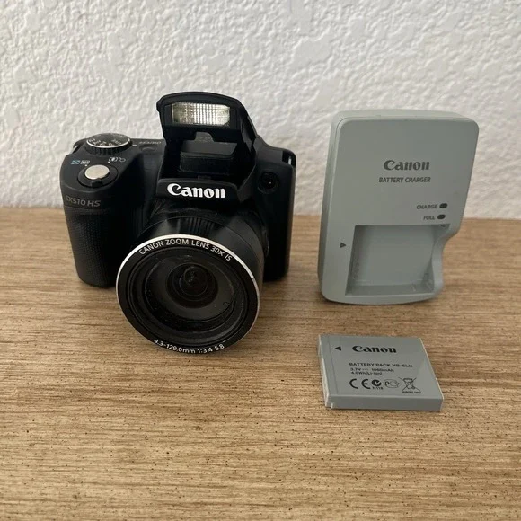 Canon Powershot SX510 HS 12.1 Mp Wi-Fi Digital Camera - Working - With Charger
